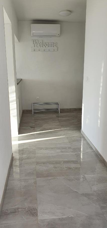 Apartmani Naomi&Leo Senj  Exteriör bild