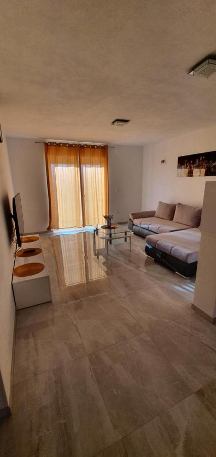 Apartmani Naomi&Leo Senj  Exteriör bild
