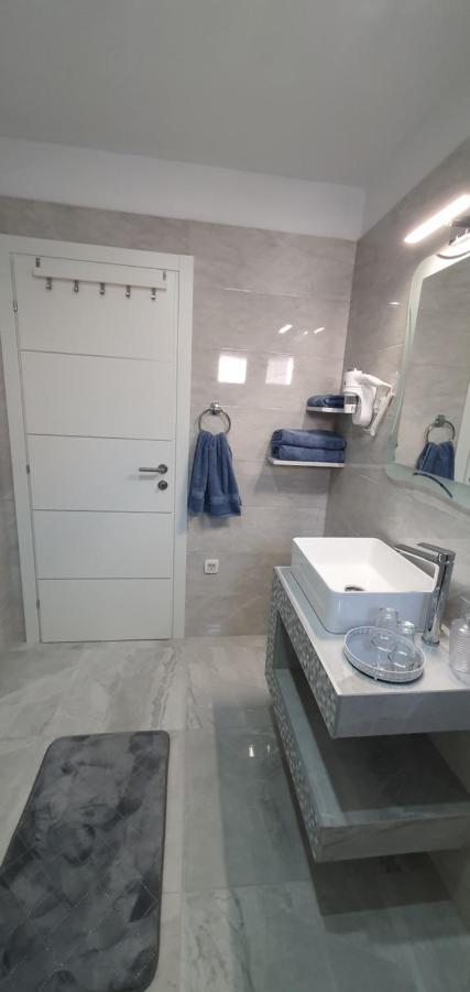 Apartmani Naomi&Leo Senj  Exteriör bild