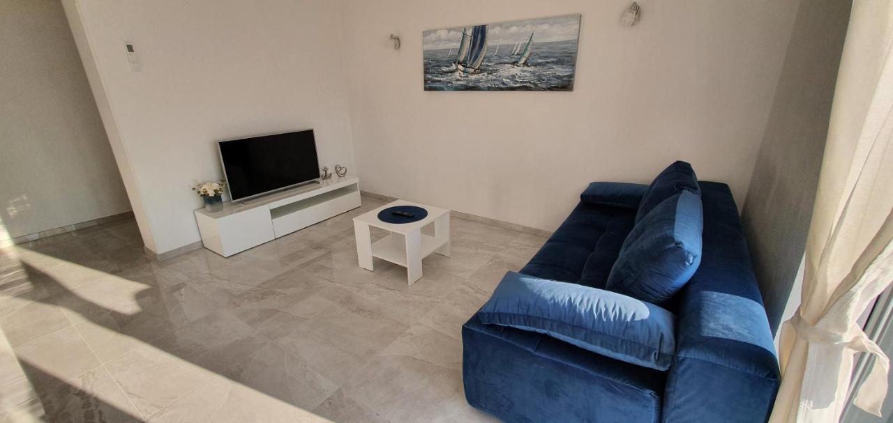 Apartmani Naomi&Leo Senj  Exteriör bild
