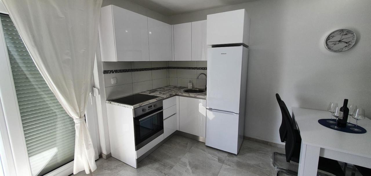 Apartmani Naomi&Leo Senj  Exteriör bild