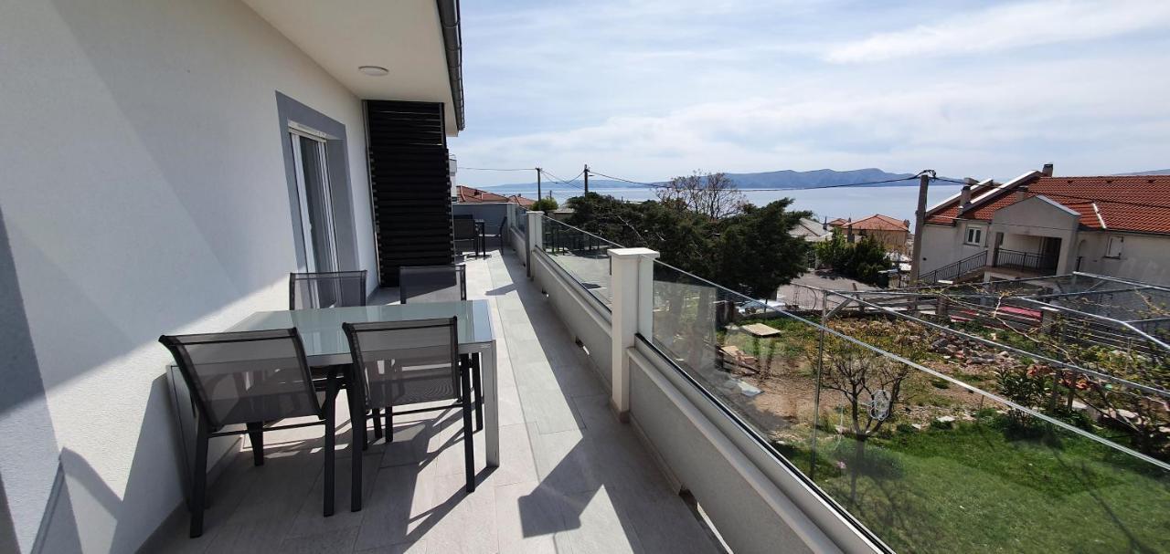 Apartmani Naomi&Leo Senj  Exteriör bild