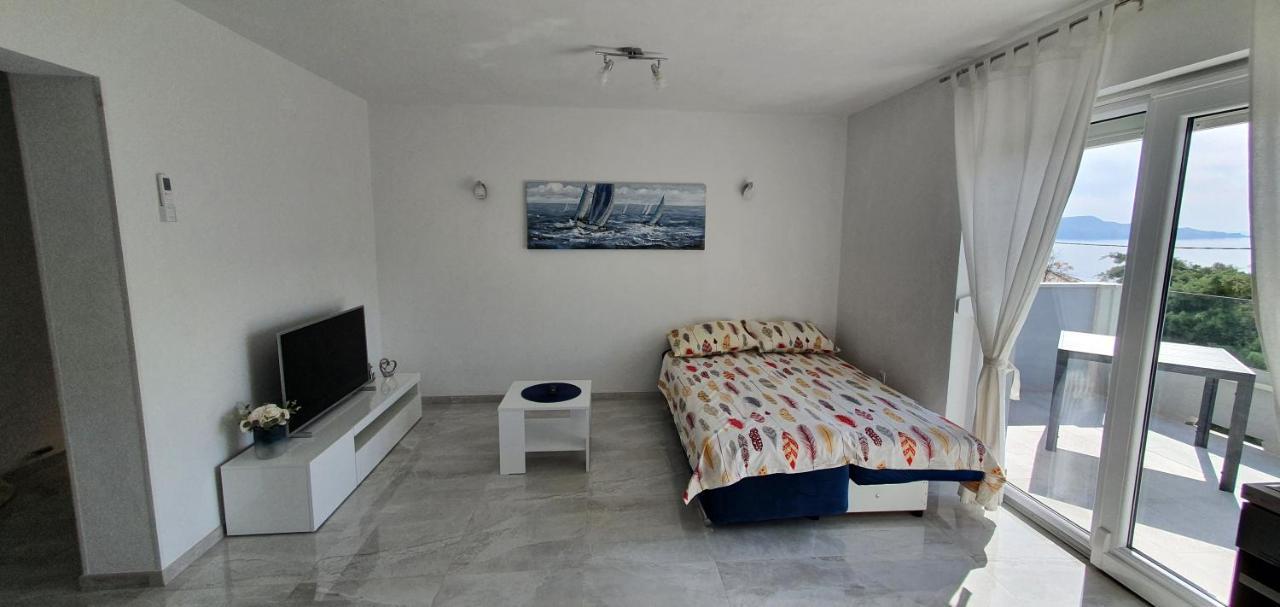 Apartmani Naomi&Leo Senj  Exteriör bild