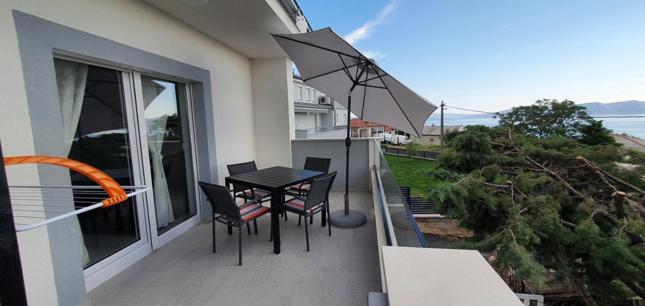 Apartmani Naomi&Leo Senj  Exteriör bild